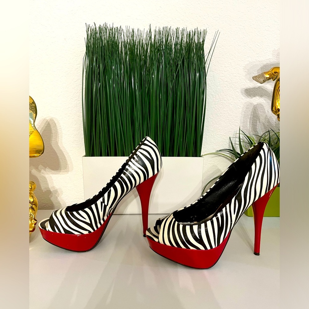 BAMBOO Zebra Print Stiletto